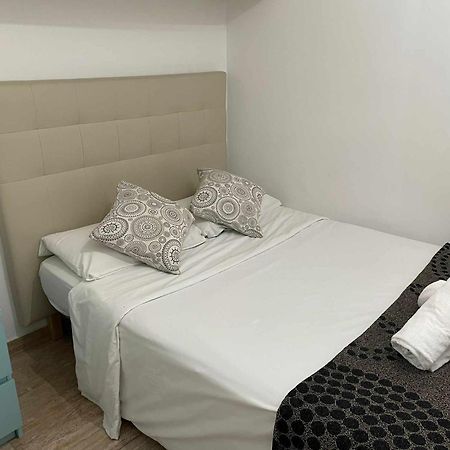 A Unos Pasos De Solgran Via Madrid Apartment Exterior photo